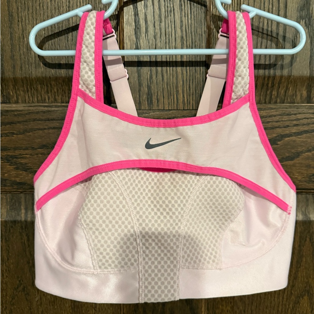 Nike Women's Light Pink and Hot Pink Sports Bra